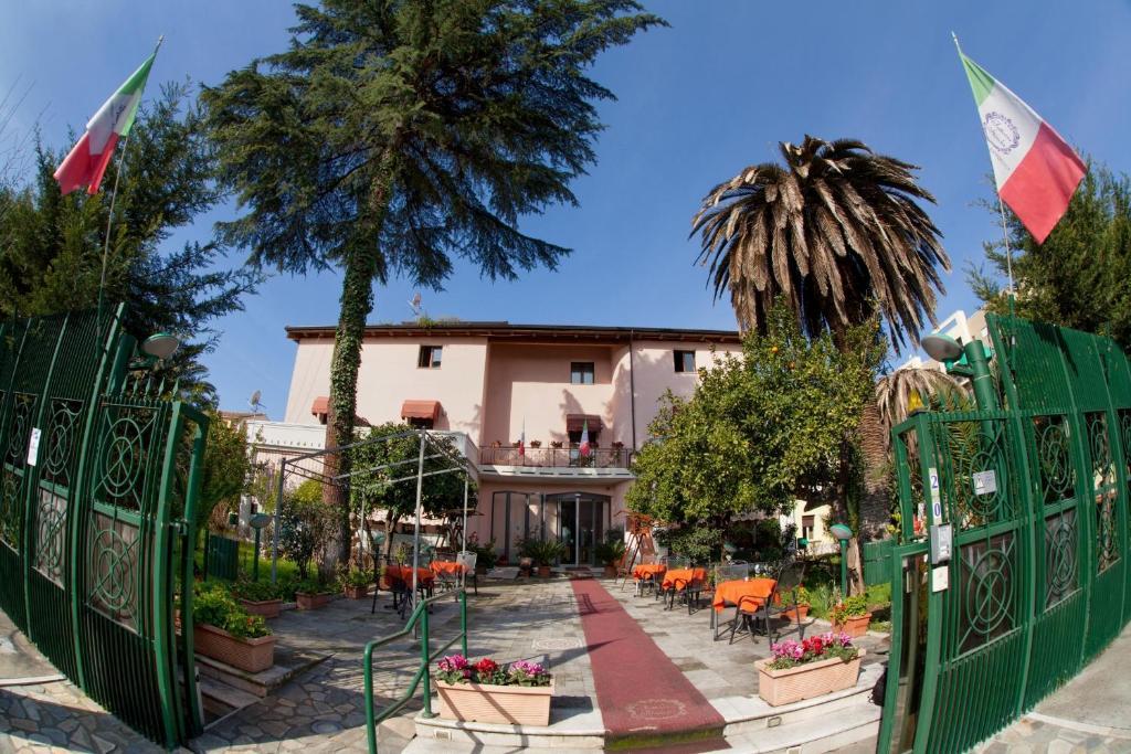 Hotel Fattoria Stocchi Quattromiglio Exterior photo